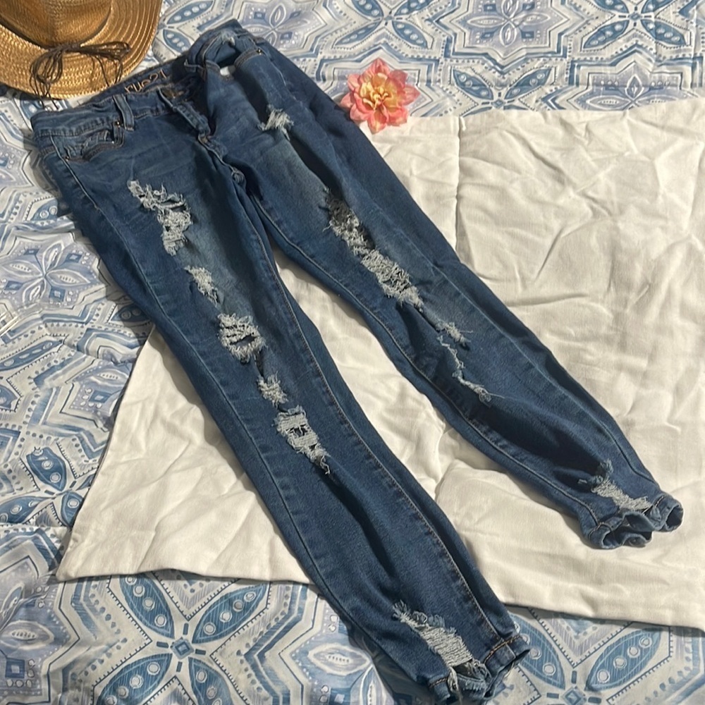 Cute Rue 21 ripped jeggings 4